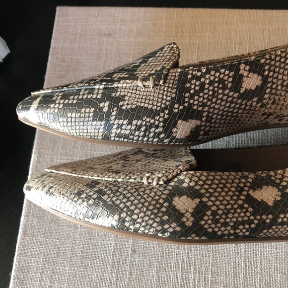 Like new Coconuts by Matisse flat sole never worn faux lizard 7.5W - Picture 4 of 9